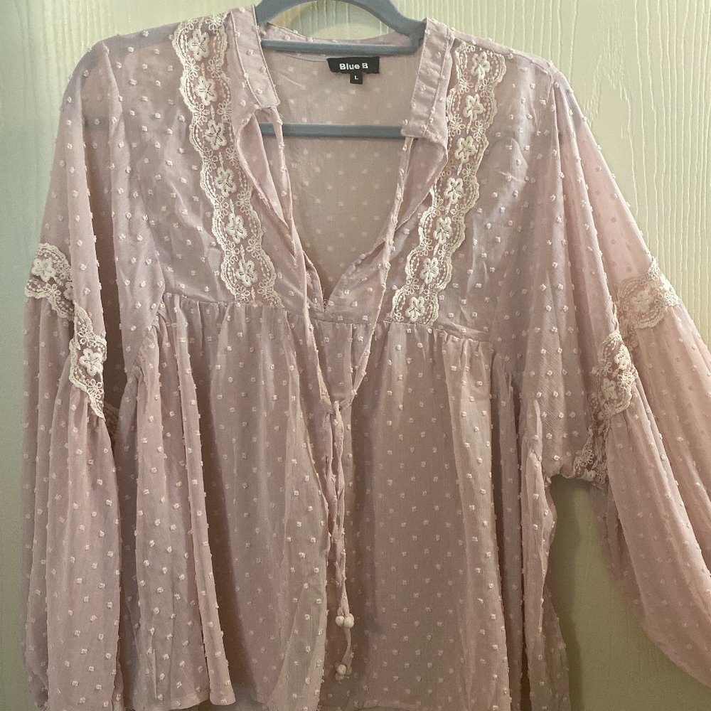 Lace baby pink blouse